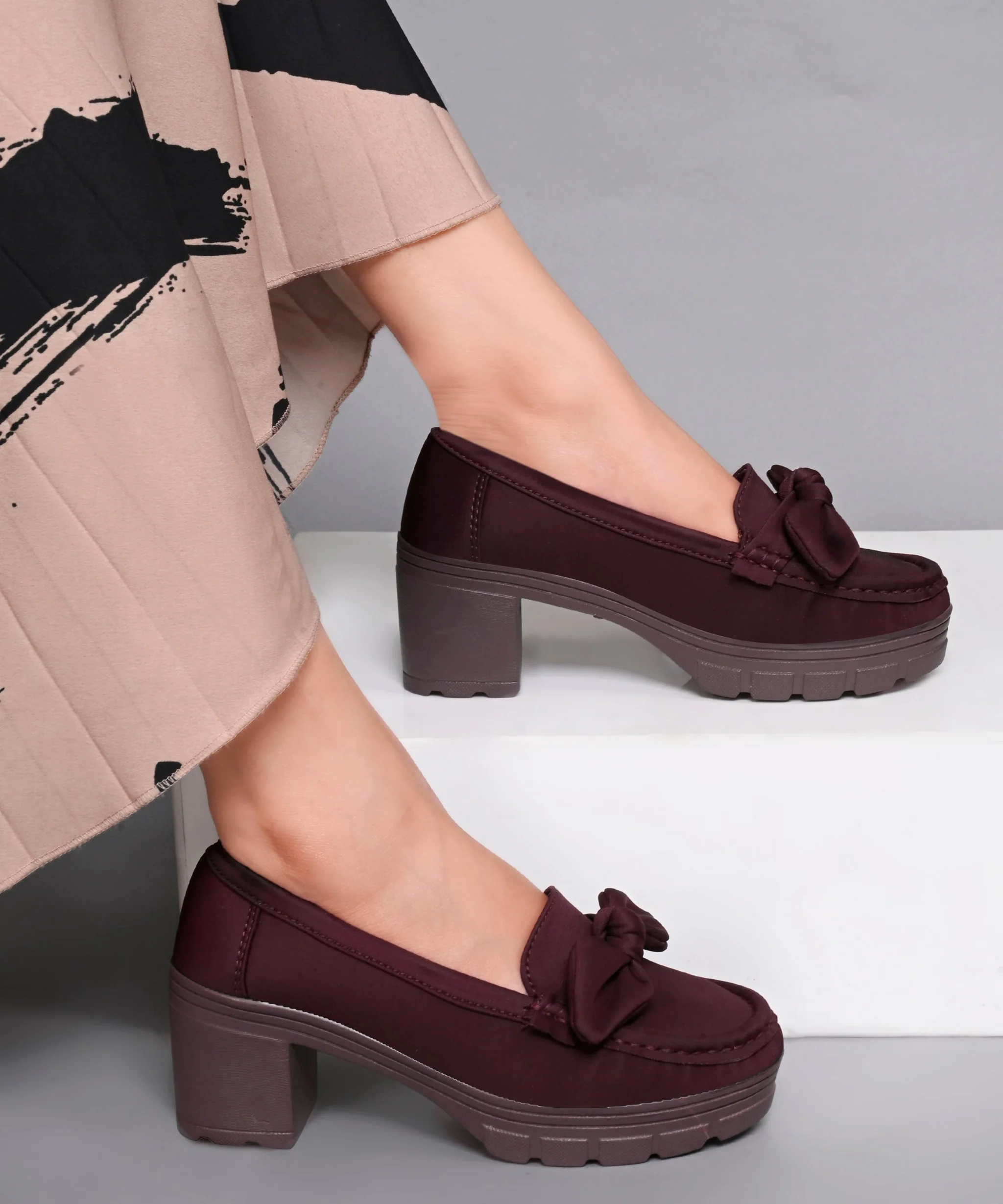 Urban Comfort Bow Loafers - Image 16