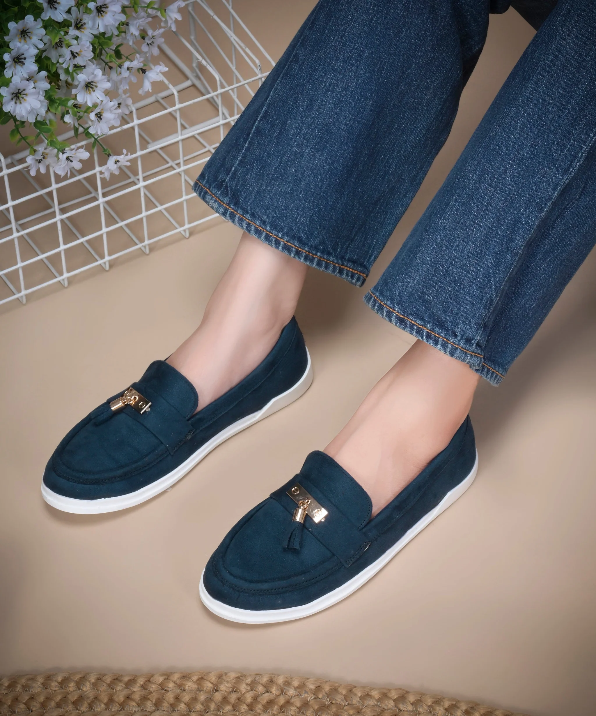 Versatile Casual Flat Style Loafer - Image 10