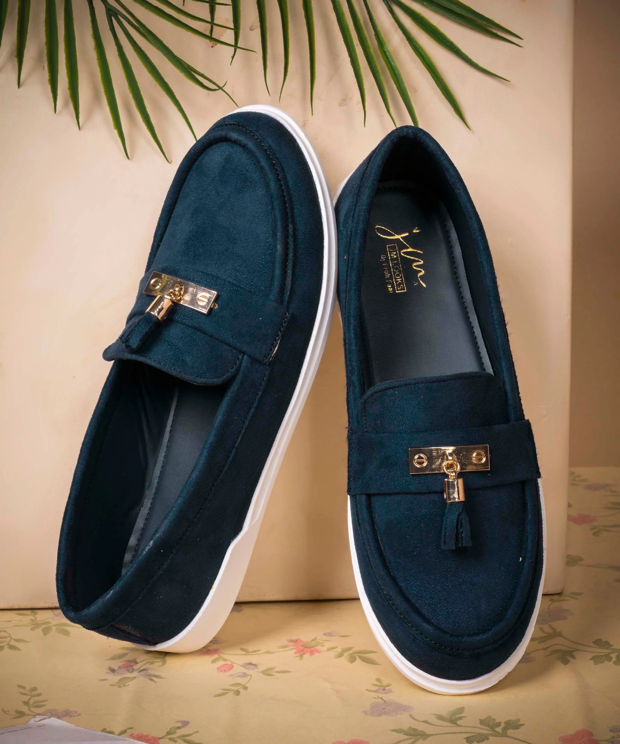 Versatile Casual Flat Style Loafer - Image 7