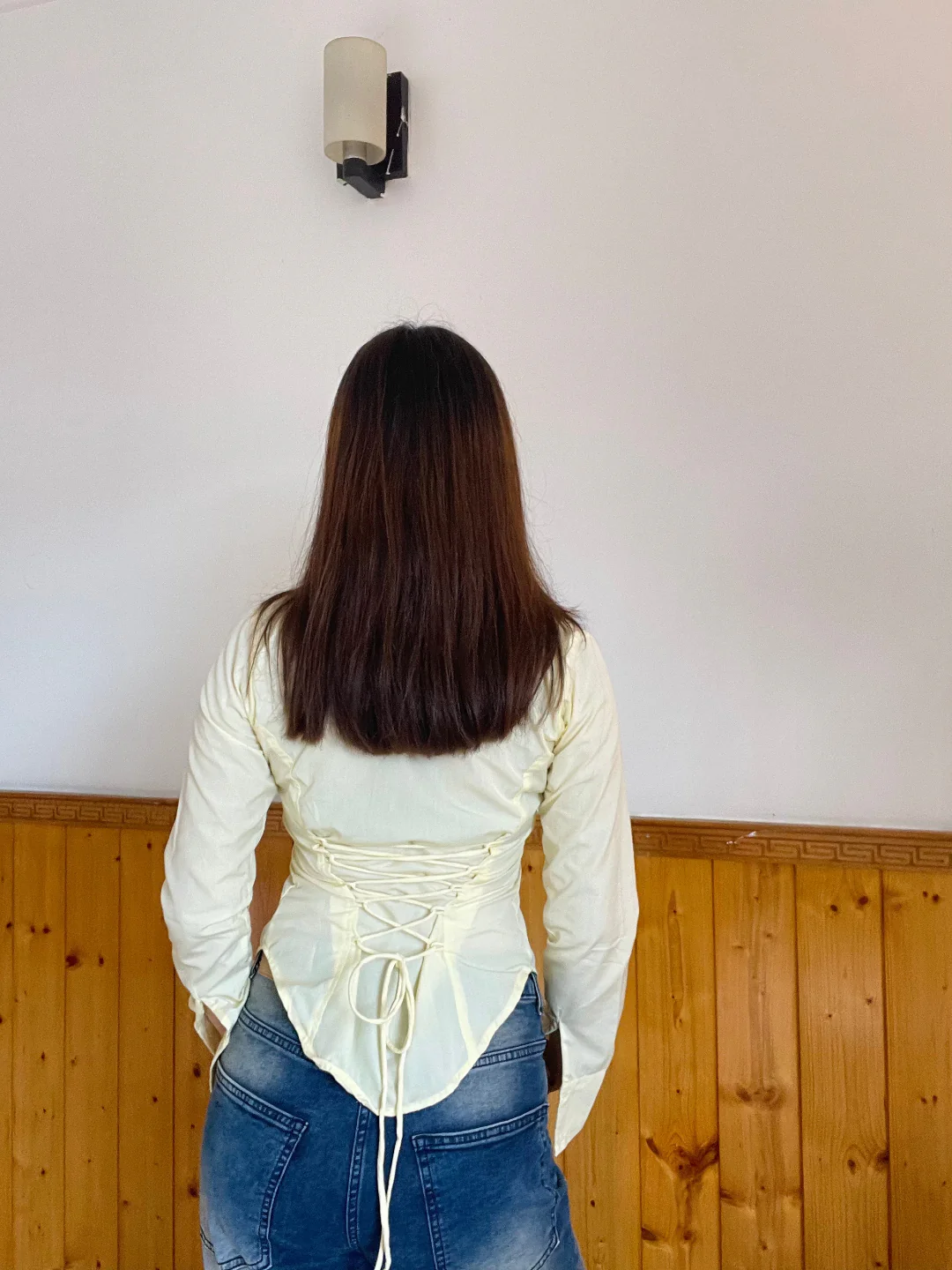 White Fitted Shirt with Back Lace-Up - Image 10