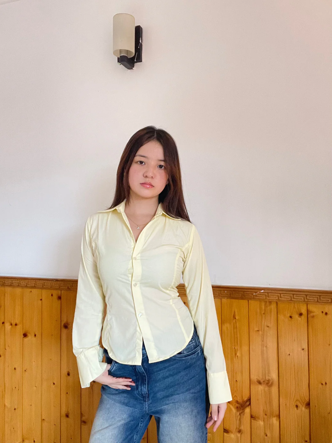 White Fitted Shirt with Back Lace-Up - Image 11