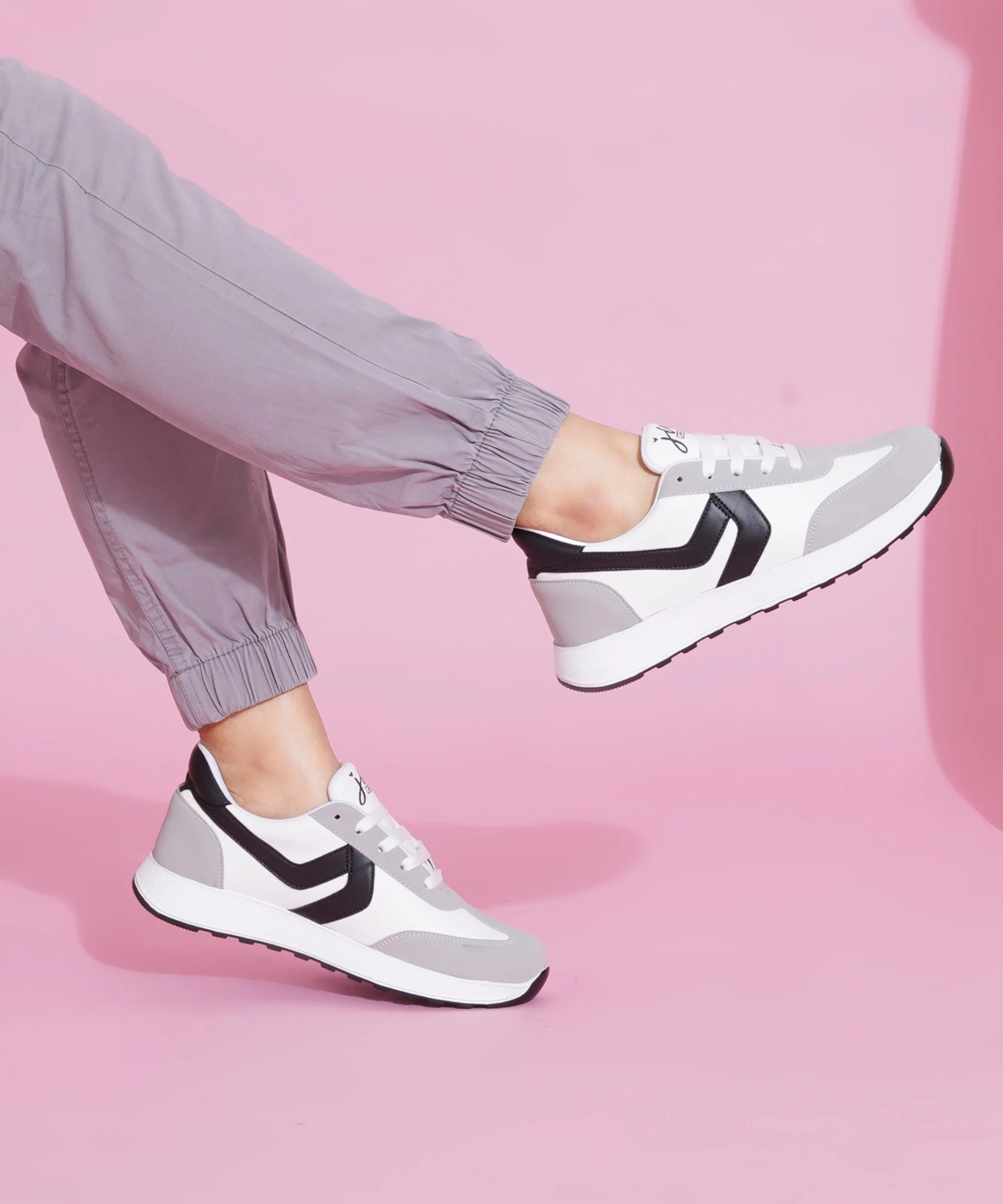 Women’s Casual Lace-Up Sneakers with Contrast Panels - Image 10