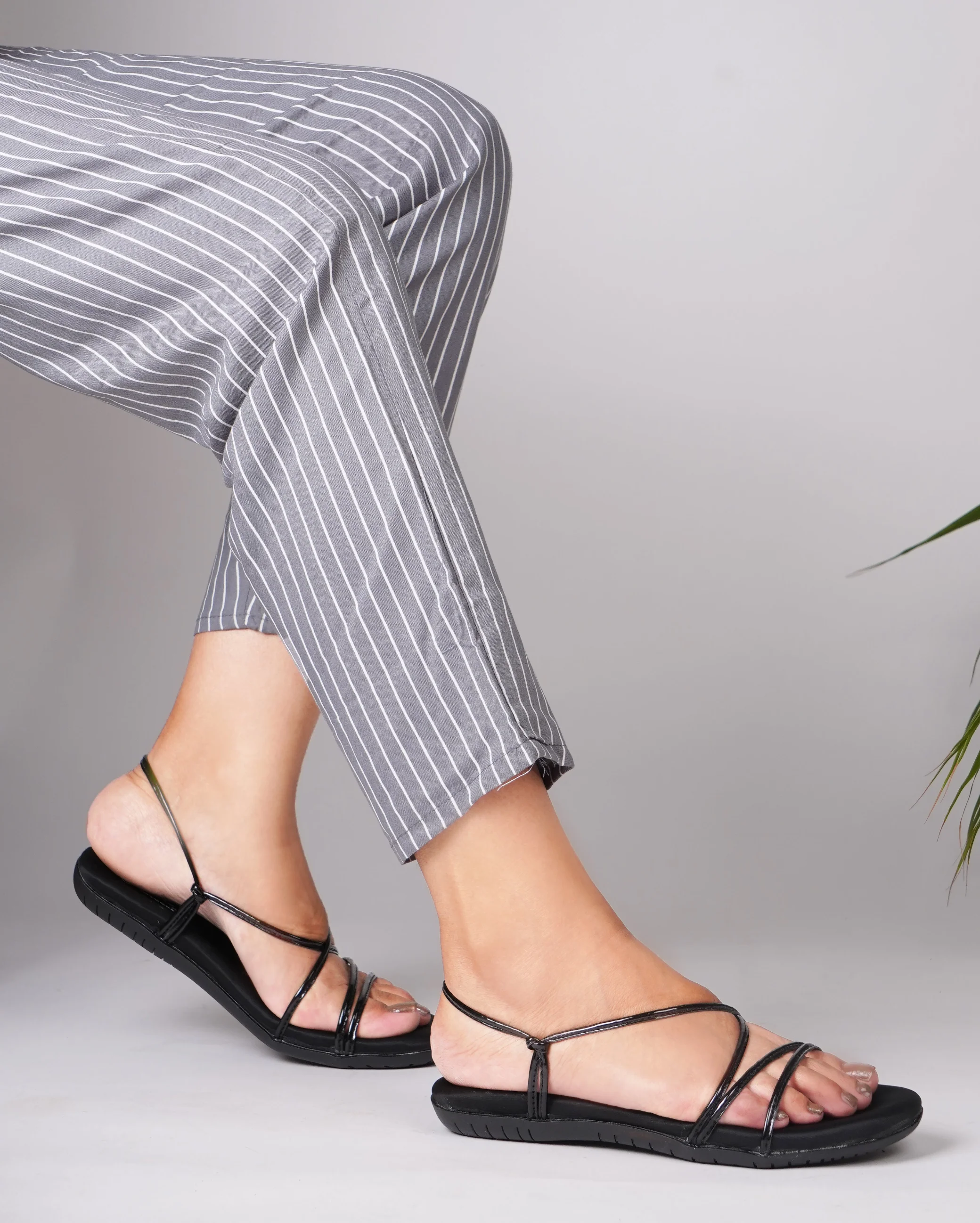 Jm Looks Women's Strappy Flat Sandals with Thin Cross Straps & Slingback - Image 3