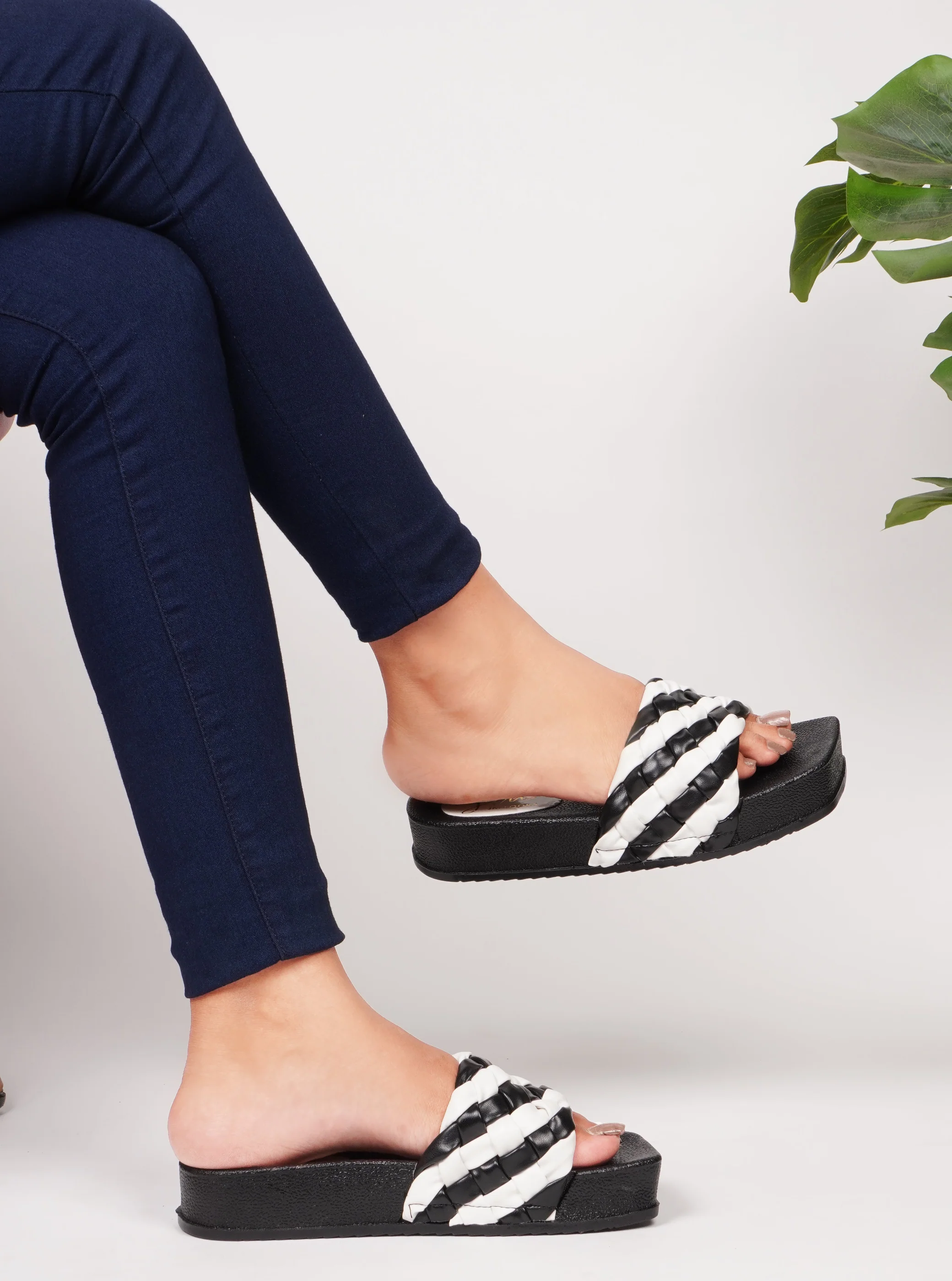 Woven Braided Platform Slides Padded Strap Casual Summer Wedge Sandals - Image 3